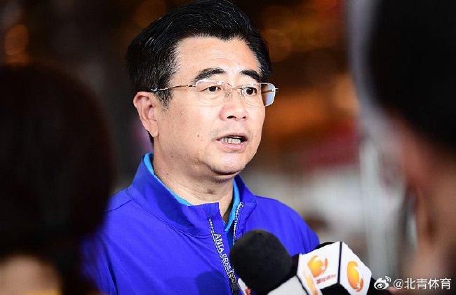 《美腿丝袜》在线看